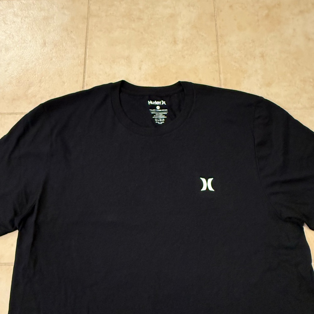Hurley Men's Black T-Shirt XL (Brand New with Tags) - Picture 2 of 4